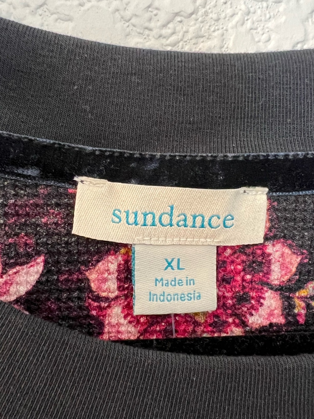Sundance Meadow Crewneck Long Sleeve Thermal Floral Black/Gray Pink Floral- XL - Picture 6 of 10